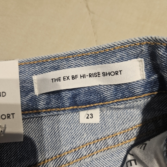 DENIM FORUM The Ex-Boyfriend Hi-Rise Denim Short Cut Off Short W23 Aritzia NWT - Picture 3 of 11